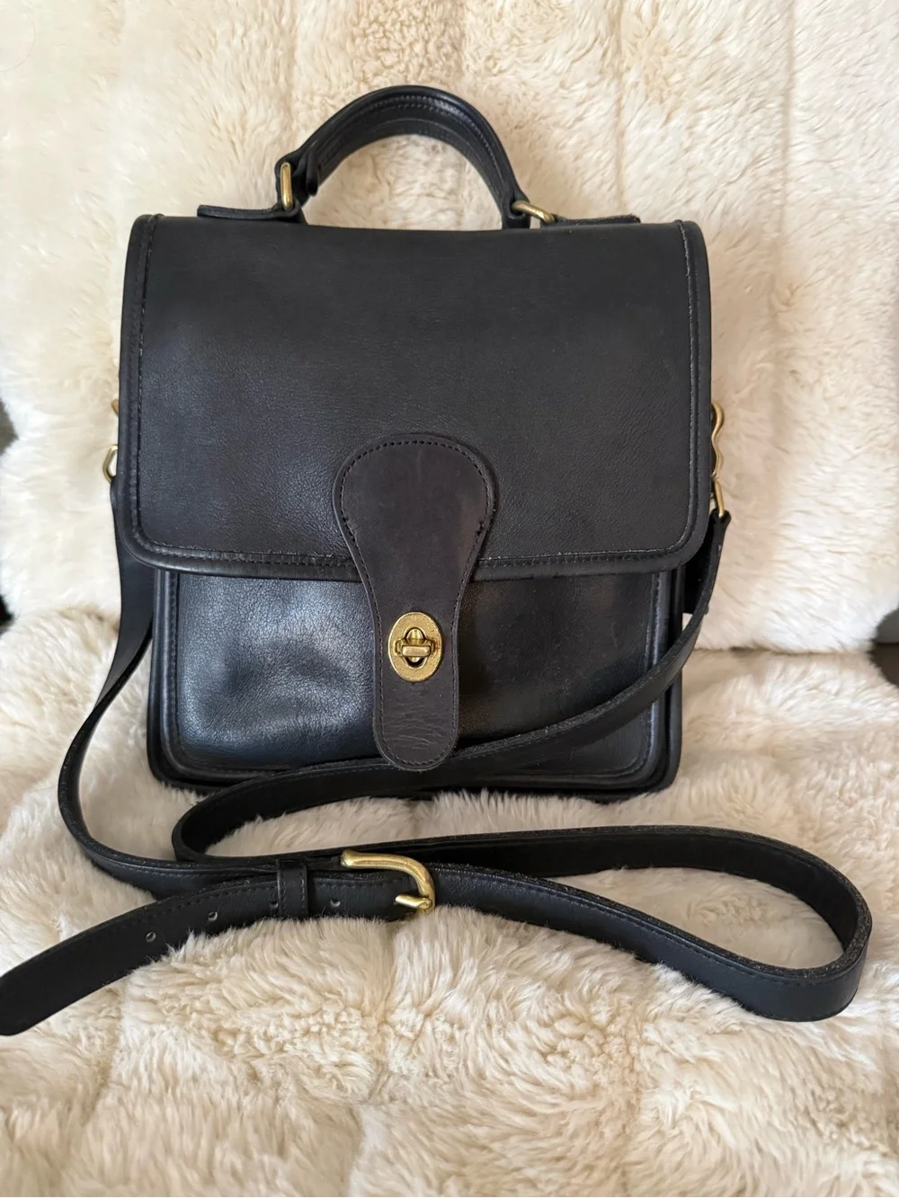 Vintage Coach Black Leather  #5130 Station Bag 2way Shoulder Bag